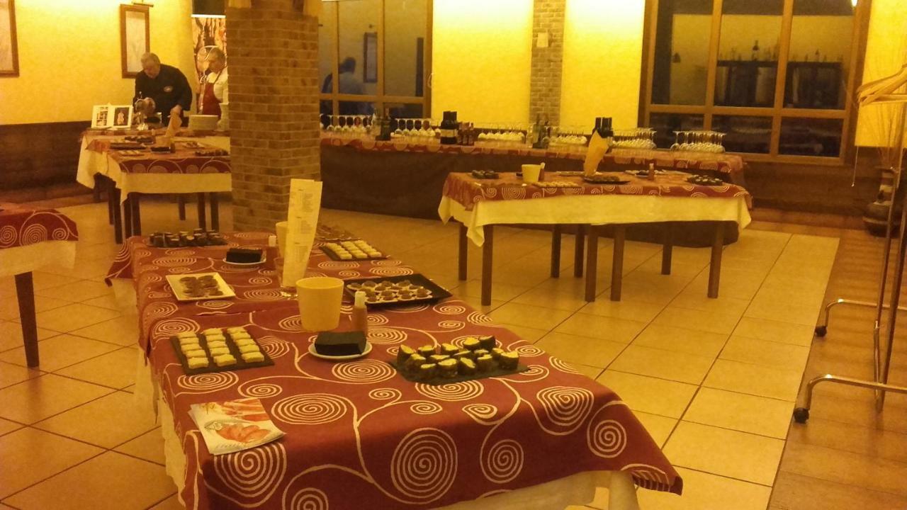 Hotel Restaurante Val Antas de Ulla المظهر الخارجي الصورة